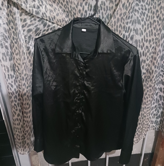 Women Black Silk Buttoned Long Sleeve Shirt - Picture 2 of 8